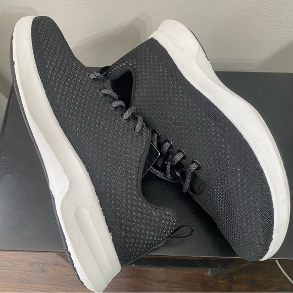 ATHLETIC WORKS WOMENS BLACK MEMORY FOAM SNEAKER ATHLETIC SHOES SZ 10, 6, 6, 7 - Picture 7 of 13